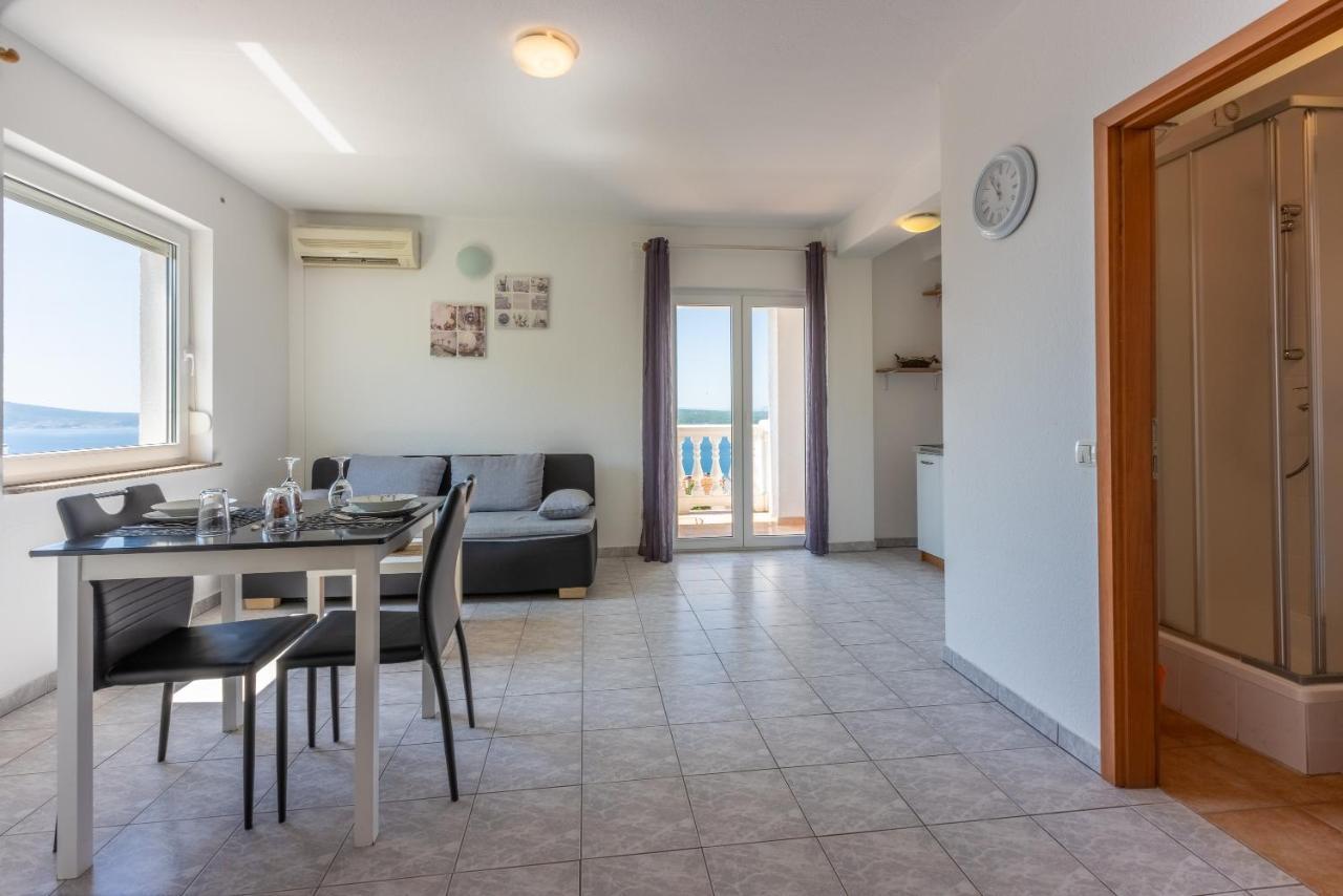 Apartments Antonija Crikvenica Exterior foto